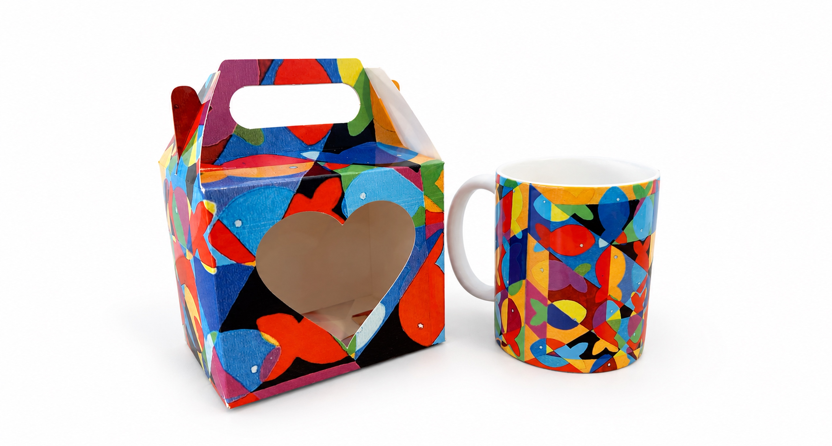 Caneca com arte de peixes e caixa personalizada de Telma Ramos